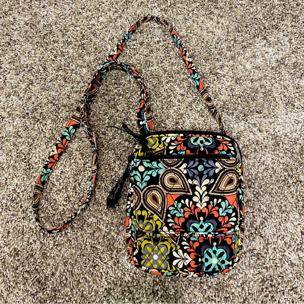 Vera Bradley Small Flap Bag Cross Body in Excellent Condition